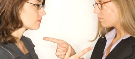 BLOG GRANDE INTERNO_VOCE SEMPRE APONTA OS DEFEITOS DOS OUTROS